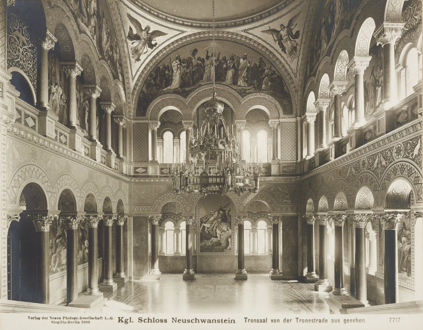 The Throne Hall in a historic photograph