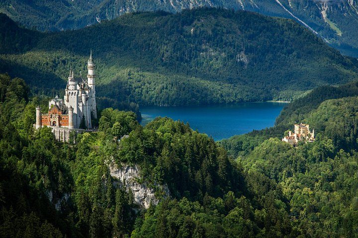 Skip The Line Neuschwanstein Castle Tour from Hohenschwangau, photo 3