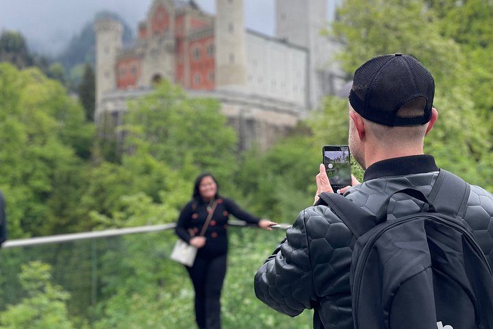 Neuschwanstein Castle Tour with skip-the-line tickets & Shuttle, photo 2