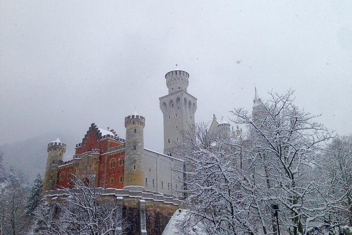 Neuschwanstein Castle Private Tour from Garmisch-Partenkirchen